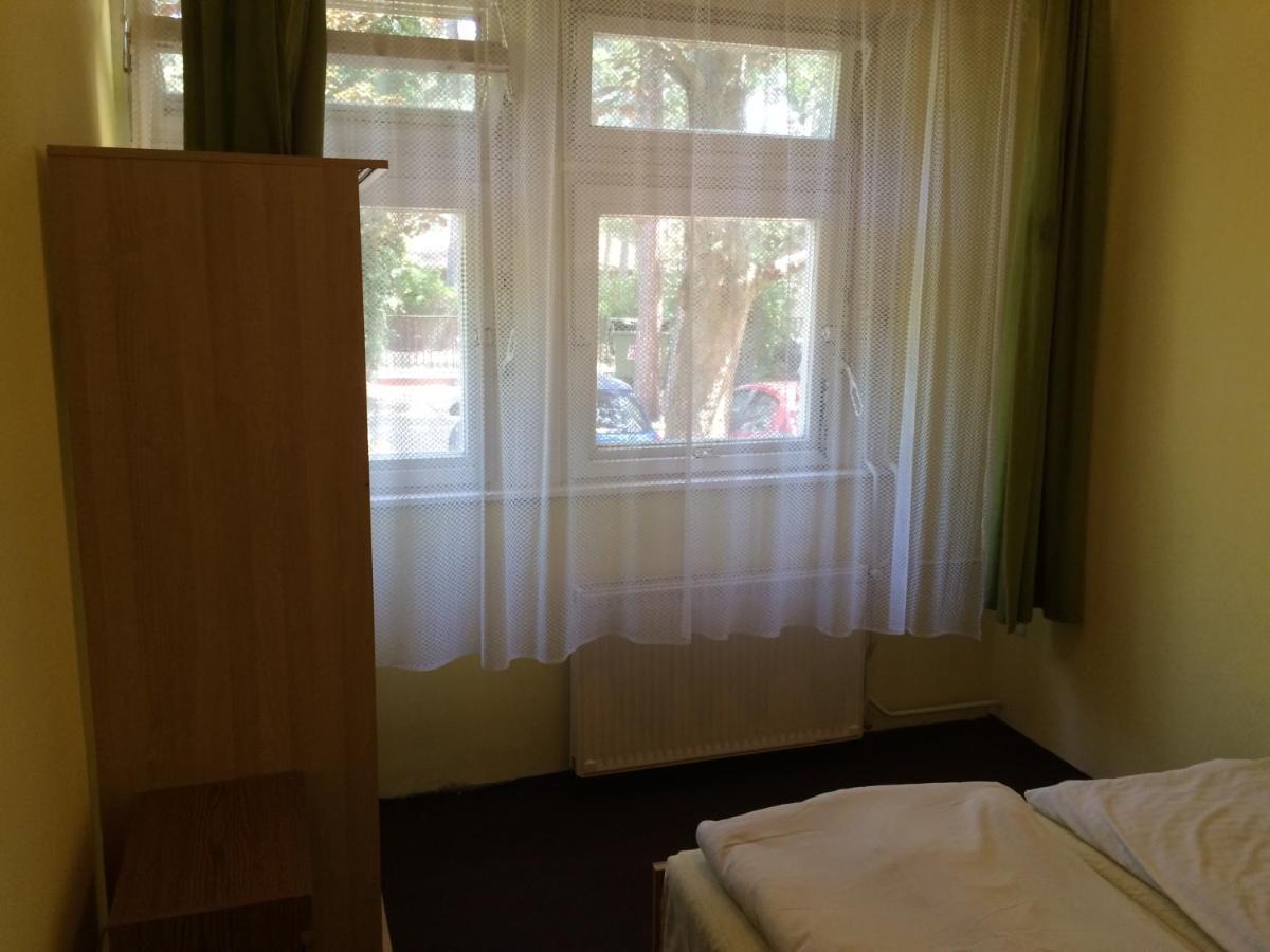 Fenyves Panzio Bed and Breakfast Siófok Værelse billede