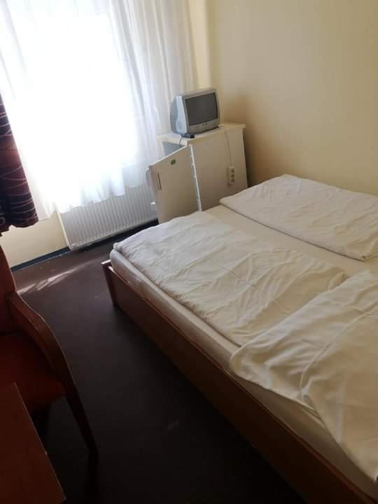 Fenyves Panzio Bed and Breakfast Siófok Eksteriør billede