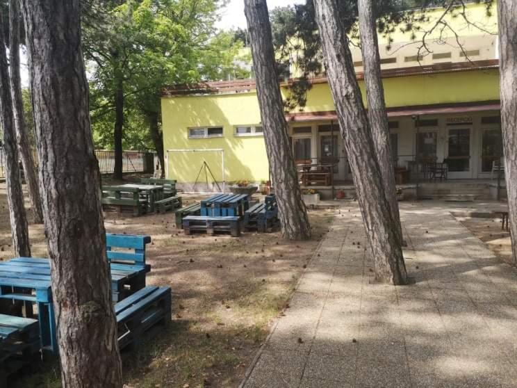 Fenyves Panzio Bed and Breakfast Siófok Eksteriør billede